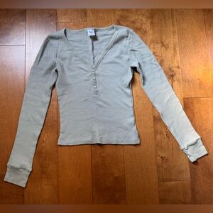 ARITZIA - TNA - Henley Long Sleeve Top